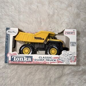 Tonka Classic Dump Truck - Yellow and Black Metal New In Box